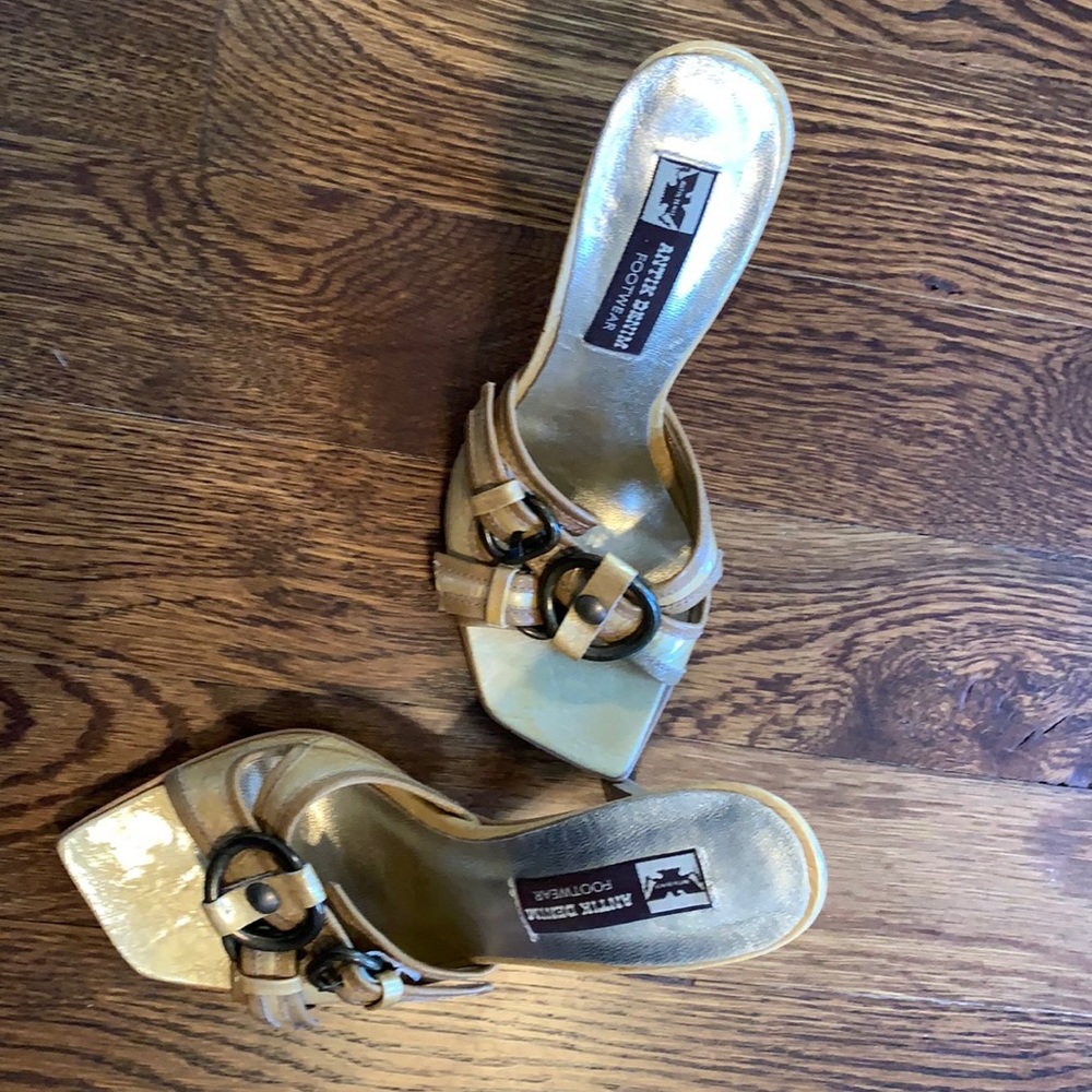Antik denim footwear heels